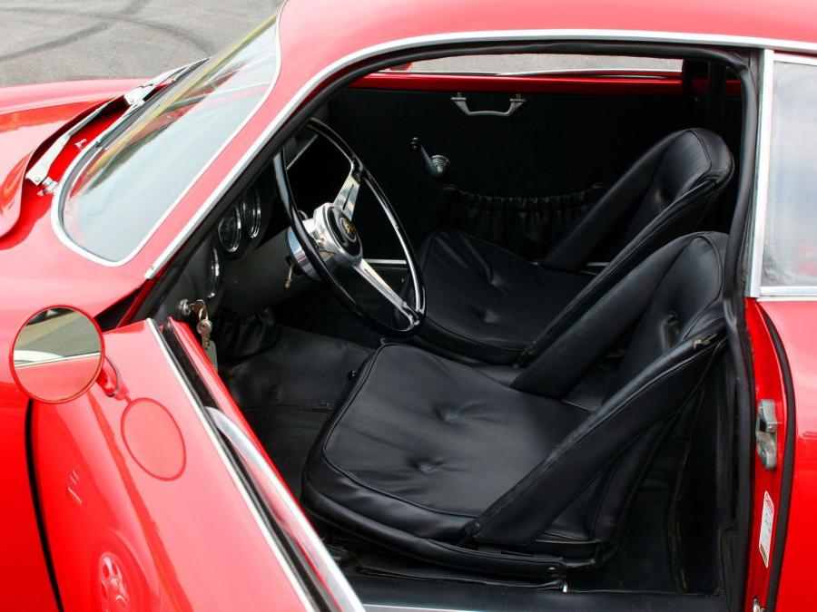 Интерьер Alfa Romeo Giulietta SZ Coda Tronca (101) 1961 года  (фото 33 из 36)